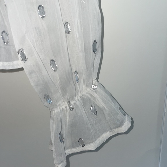 NWT B.O.G. Collective Shear White Long Sleeve Blouse Size Medium - Picture 2 of 5